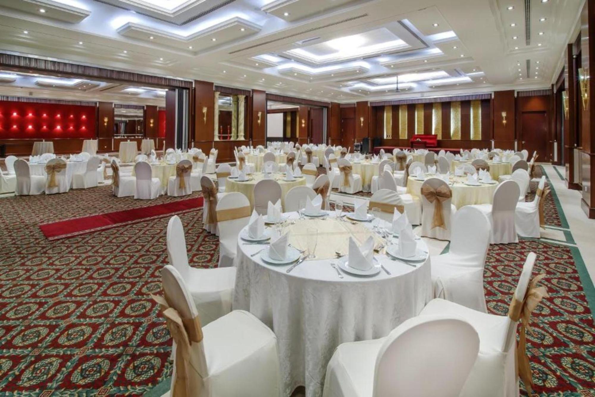 Dancenter Luxe Corniche Hotel Formerly Concorde Hotel Fujairah Exterior foto