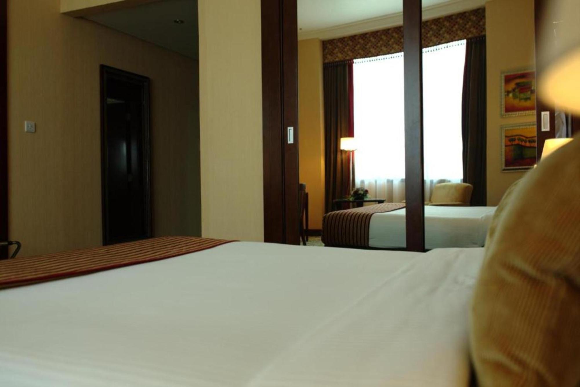 Dancenter Luxe Corniche Hotel Formerly Concorde Hotel Fujairah Exterior foto