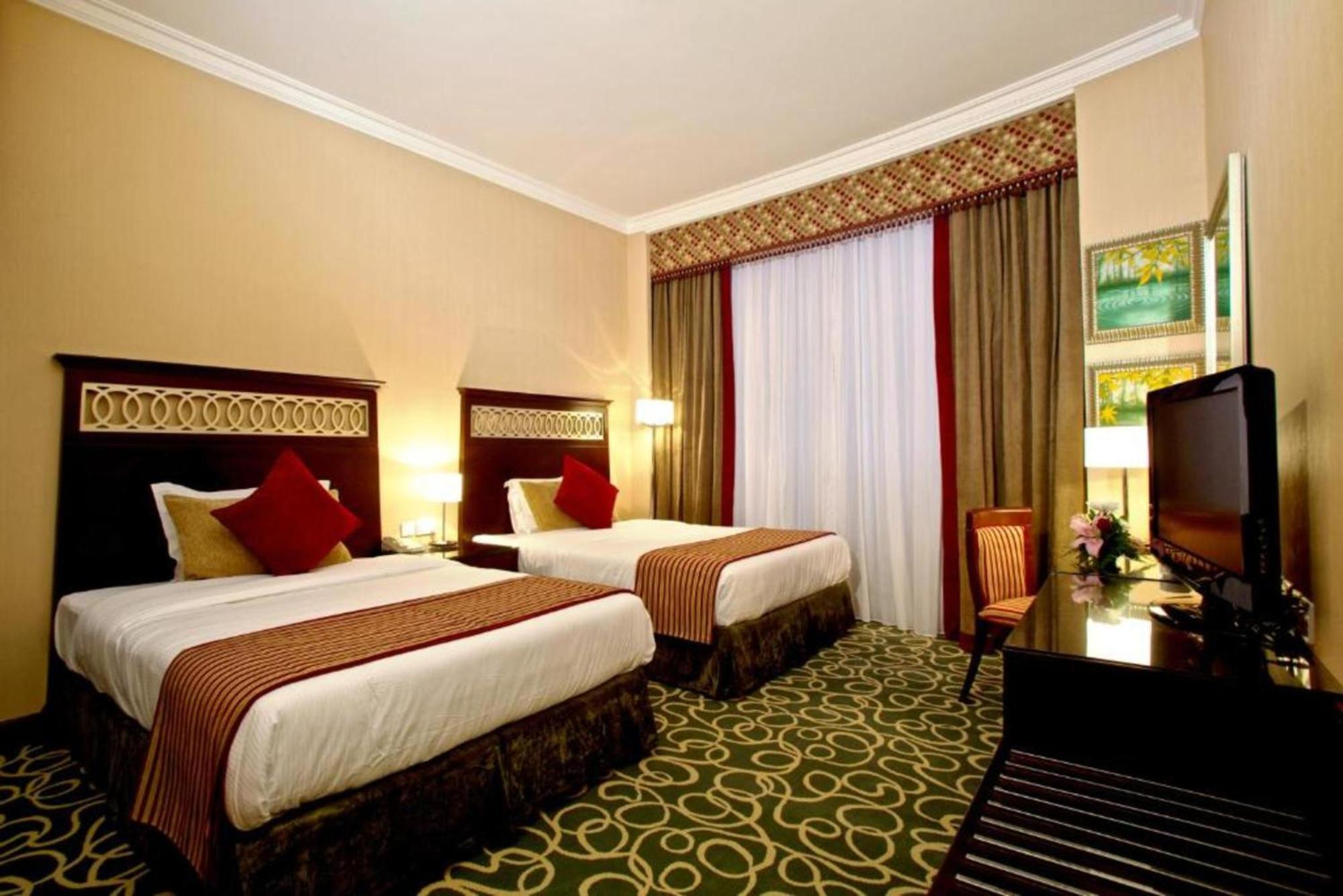 Dancenter Luxe Corniche Hotel Formerly Concorde Hotel Fujairah Exterior foto