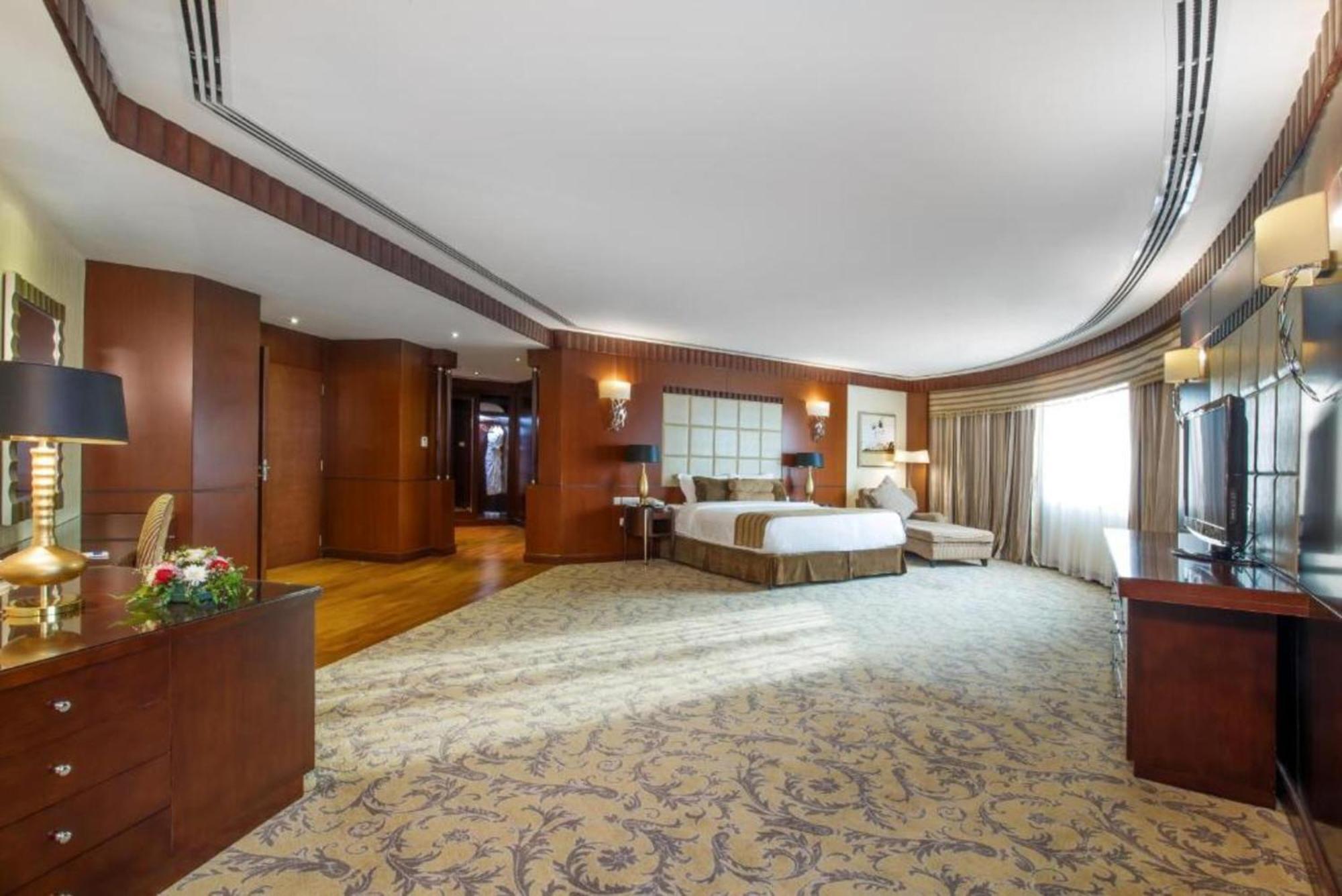 Dancenter Luxe Corniche Hotel Formerly Concorde Hotel Fujairah Exterior foto