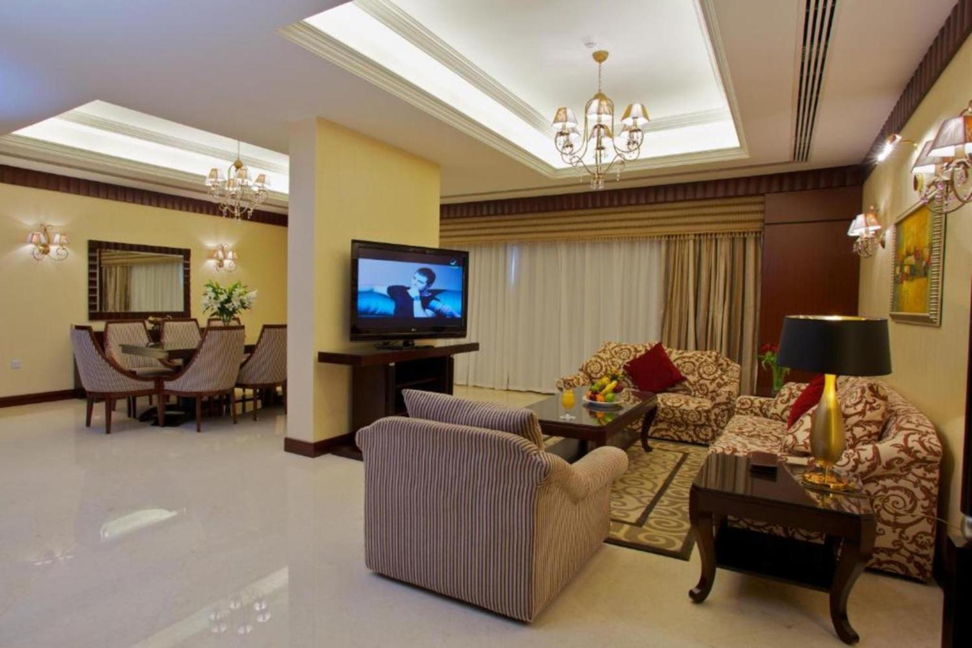 Dancenter Luxe Corniche Hotel Formerly Concorde Hotel Fujairah Exterior foto